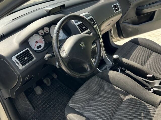 Серый Пежо 307, объемом двигателя 1.6 л и пробегом 208 тыс. км за 3900 $, фото 14 на Automoto.ua