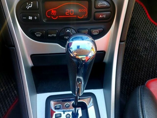 Серый Пежо 307, объемом двигателя 2 л и пробегом 223 тыс. км за 5300 $, фото 5 на Automoto.ua