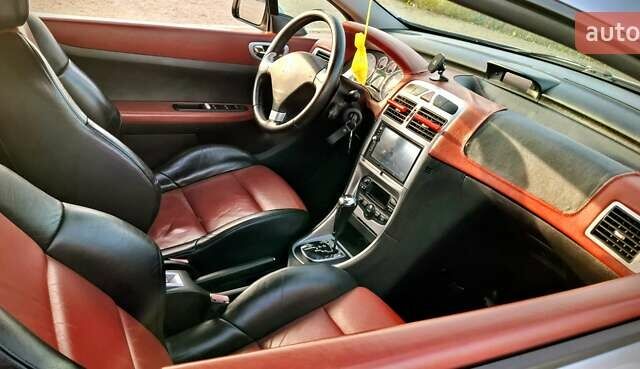 Сірий Пежо 307, об'ємом двигуна 2 л та пробігом 126 тис. км за 5500 $, фото 6 на Automoto.ua