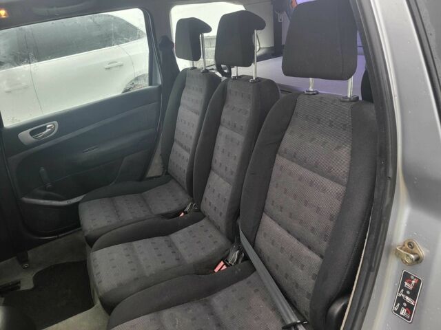 Серый Пежо 307, объемом двигателя 2 л и пробегом 2 тыс. км за 1200 $, фото 6 на Automoto.ua