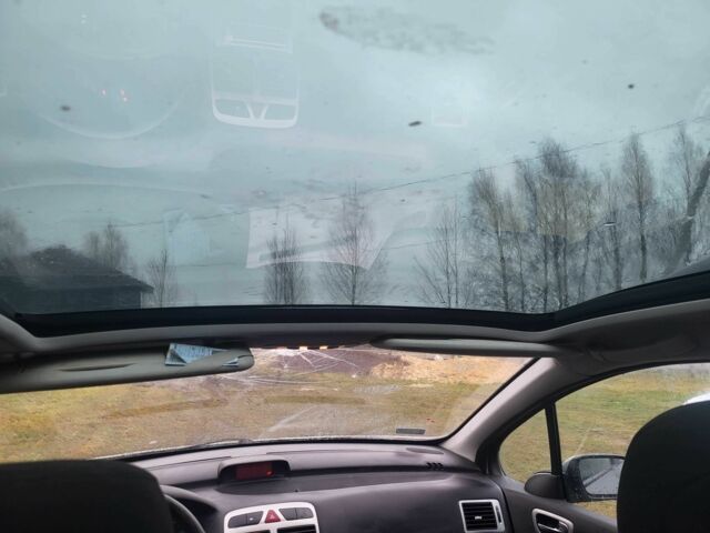 Серый Пежо 307, объемом двигателя 2 л и пробегом 2 тыс. км за 1200 $, фото 5 на Automoto.ua