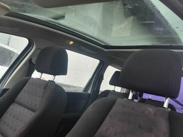 Серый Пежо 307, объемом двигателя 2 л и пробегом 2 тыс. км за 1200 $, фото 4 на Automoto.ua