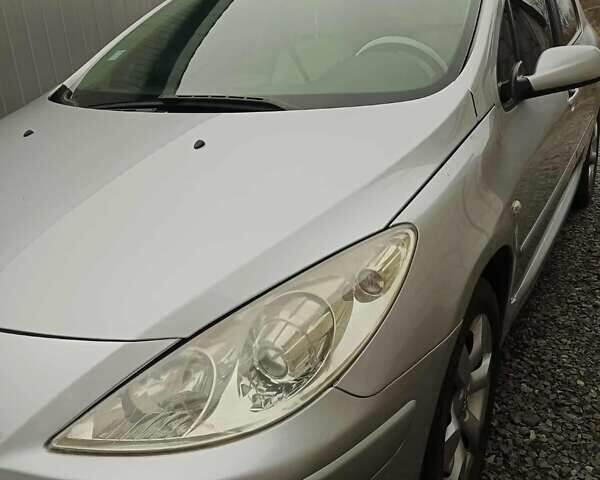 Сірий Пежо 307, об'ємом двигуна 2 л та пробігом 259 тис. км за 4850 $, фото 5 на Automoto.ua