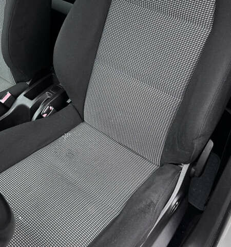 Сірий Пежо 307, об'ємом двигуна 1.6 л та пробігом 219 тис. км за 4100 $, фото 25 на Automoto.ua