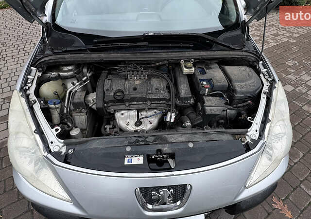 Сірий Пежо 307, об'ємом двигуна 1.6 л та пробігом 219 тис. км за 4100 $, фото 3 на Automoto.ua