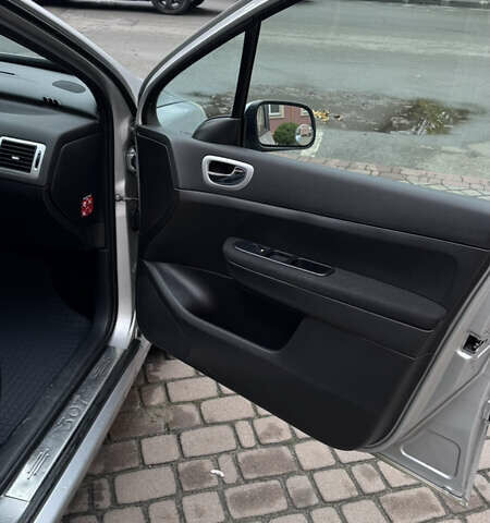 Сірий Пежо 307, об'ємом двигуна 1.6 л та пробігом 219 тис. км за 4100 $, фото 21 на Automoto.ua