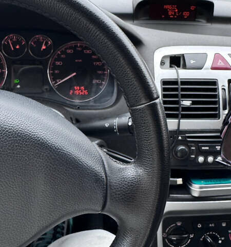 Сірий Пежо 307, об'ємом двигуна 1.6 л та пробігом 219 тис. км за 4100 $, фото 27 на Automoto.ua