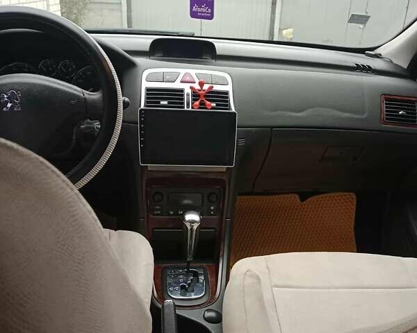 Сірий Пежо 307, об'ємом двигуна 2 л та пробігом 259 тис. км за 4850 $, фото 12 на Automoto.ua