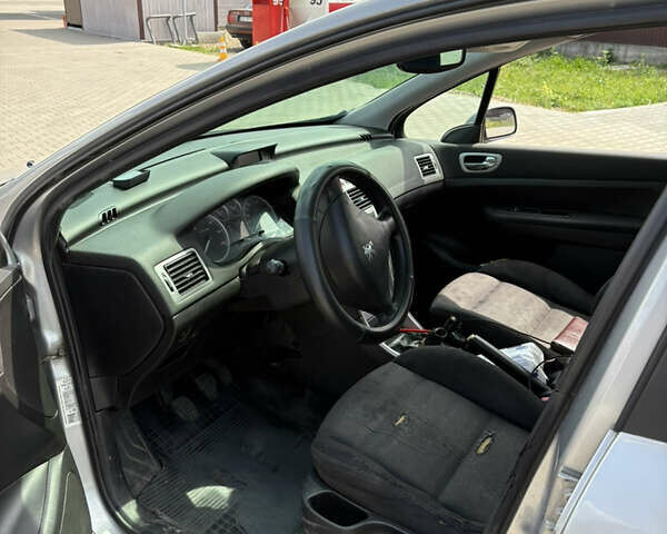Сірий Пежо 307, об'ємом двигуна 2 л та пробігом 395 тис. км за 2700 $, фото 10 на Automoto.ua