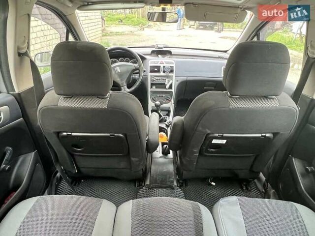 Сірий Пежо 307, об'ємом двигуна 2 л та пробігом 358 тис. км за 3300 $, фото 6 на Automoto.ua