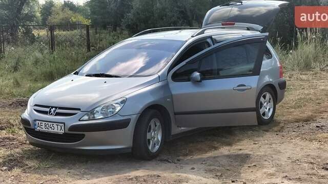 Серый Пежо 307, объемом двигателя 1.59 л и пробегом 192 тыс. км за 4500 $, фото 4 на Automoto.ua
