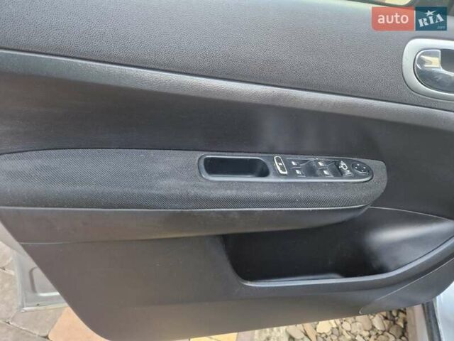 Сірий Пежо 307, об'ємом двигуна 2 л та пробігом 506 тис. км за 3900 $, фото 20 на Automoto.ua