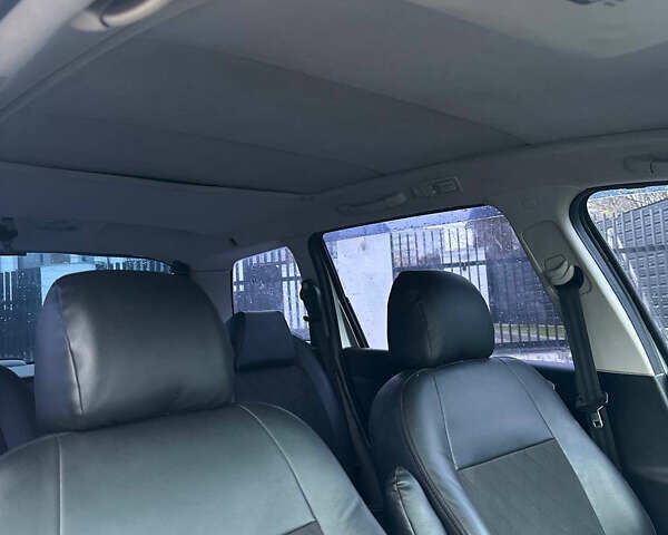 Серый Пежо 307, объемом двигателя 2 л и пробегом 249 тыс. км за 4450 $, фото 17 на Automoto.ua