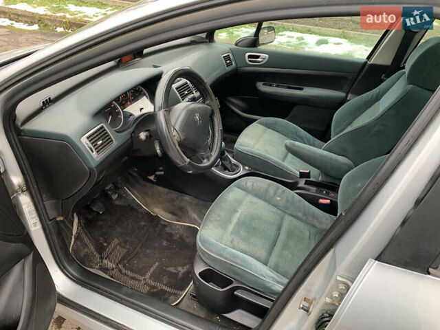Сірий Пежо 307, об'ємом двигуна 1.59 л та пробігом 300 тис. км за 2000 $, фото 19 на Automoto.ua