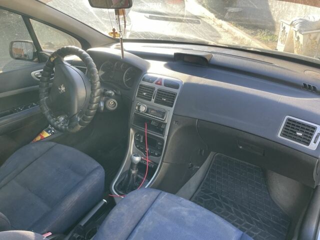 Сірий Пежо 307, об'ємом двигуна 2 л та пробігом 380 тис. км за 1750 $, фото 2 на Automoto.ua