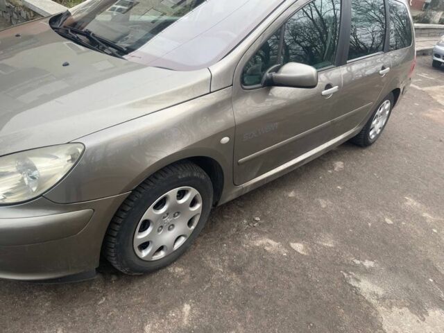 Серый Пежо 307, объемом двигателя 2 л и пробегом 264 тыс. км за 2600 $, фото 1 на Automoto.ua