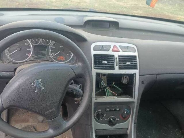 Сірий Пежо 307, об'ємом двигуна 1.6 л та пробігом 310 тис. км за 549 $, фото 1 на Automoto.ua