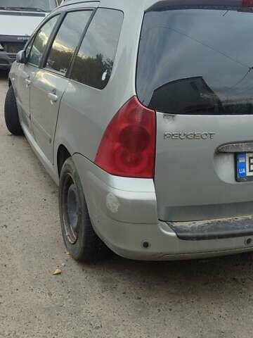 Сірий Пежо 307, об'ємом двигуна 2.01 л та пробігом 324 тис. км за 3000 $, фото 4 на Automoto.ua
