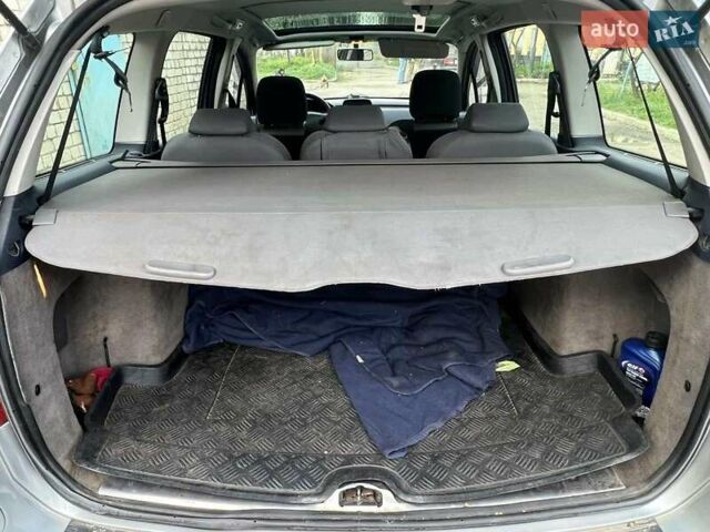 Сірий Пежо 307, об'ємом двигуна 2 л та пробігом 358 тис. км за 3300 $, фото 5 на Automoto.ua