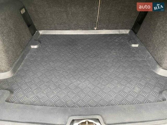 Сірий Пежо 307, об'ємом двигуна 2 л та пробігом 227 тис. км за 4800 $, фото 22 на Automoto.ua