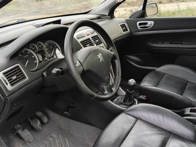 Сірий Пежо 307, об'ємом двигуна 0 л та пробігом 390 тис. км за 2199 $, фото 5 на Automoto.ua