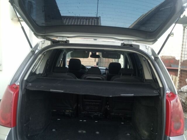 Серый Пежо 307, объемом двигателя 1.6 л и пробегом 225 тыс. км за 4200 $, фото 7 на Automoto.ua