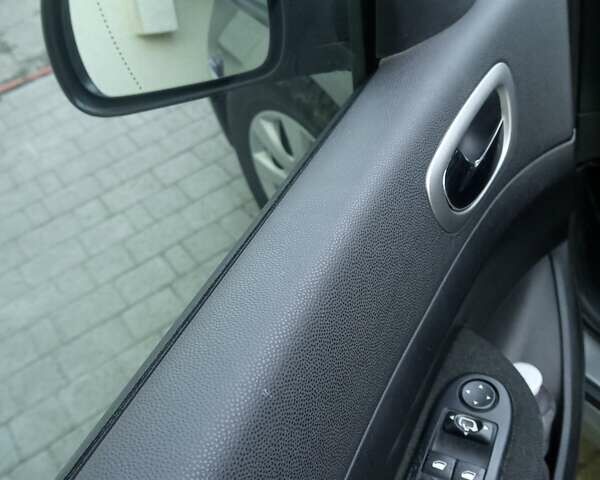 Серый Пежо 307, объемом двигателя 1.56 л и пробегом 265 тыс. км за 4200 $, фото 8 на Automoto.ua