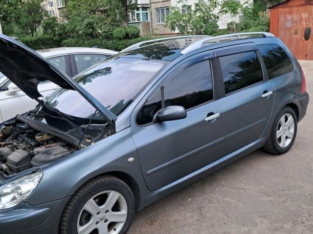 Серый Пежо 307, объемом двигателя 2 л и пробегом 360 тыс. км за 3600 $, фото 1 на Automoto.ua