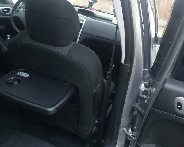 Серый Пежо 307, объемом двигателя 1.56 л и пробегом 265 тыс. км за 4200 $, фото 1 на Automoto.ua