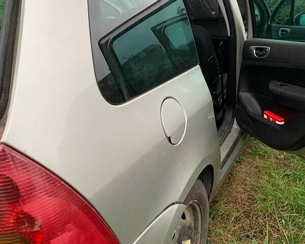 Сірий Пежо 307, об'ємом двигуна 1.6 л та пробігом 296 тис. км за 2600 $, фото 6 на Automoto.ua