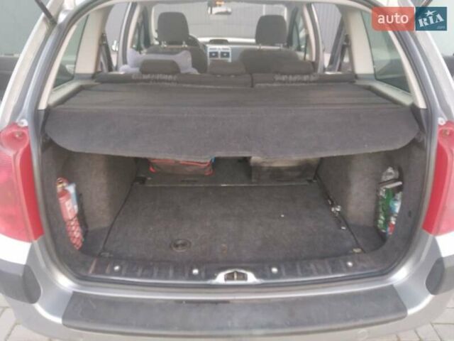 Сірий Пежо 307, об'ємом двигуна 1.59 л та пробігом 290 тис. км за 4200 $, фото 2 на Automoto.ua