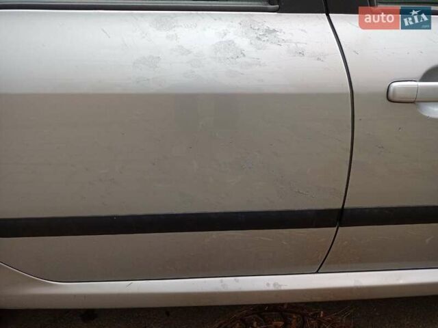 Серый Пежо 307, объемом двигателя 1.4 л и пробегом 171 тыс. км за 3400 $, фото 11 на Automoto.ua