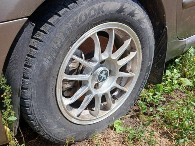 Серый Пежо 307, объемом двигателя 1.6 л и пробегом 200 тыс. км за 1000 $, фото 4 на Automoto.ua