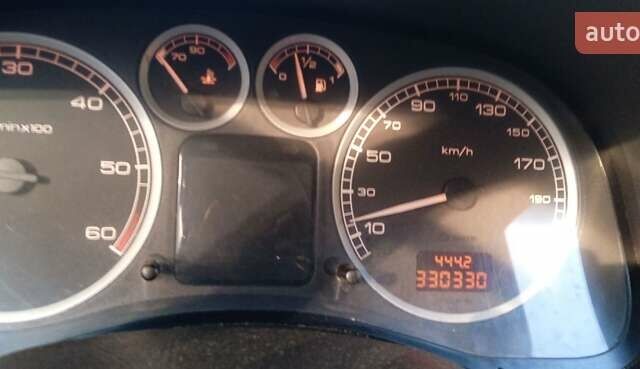 Серый Пежо 307, объемом двигателя 1.4 л и пробегом 333 тыс. км за 3100 $, фото 2 на Automoto.ua