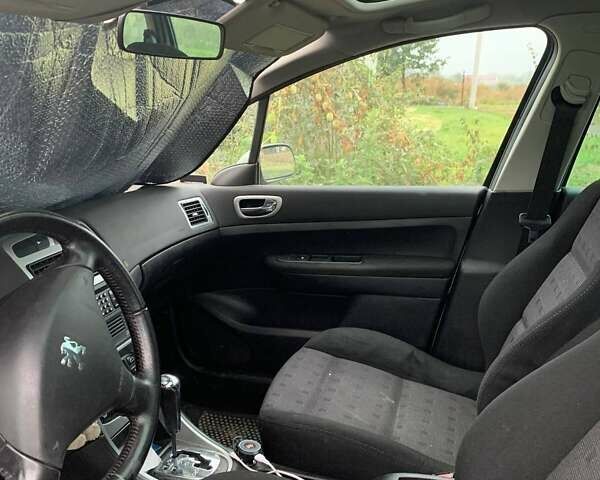 Сірий Пежо 307, об'ємом двигуна 1.6 л та пробігом 296 тис. км за 2600 $, фото 17 на Automoto.ua