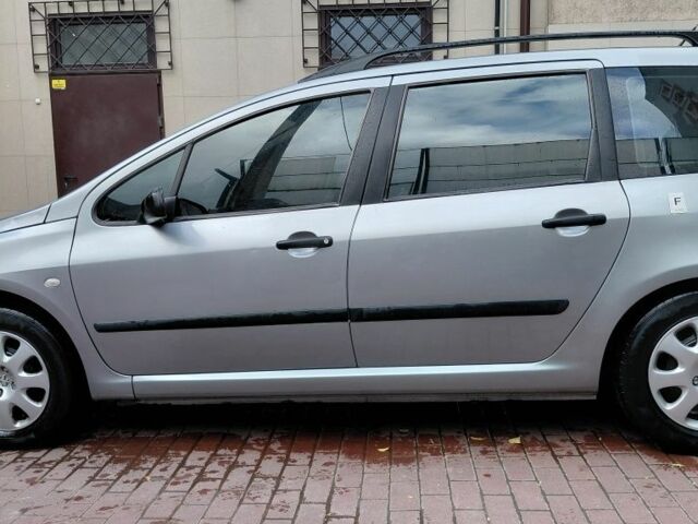 Серый Пежо 307, объемом двигателя 1.4 л и пробегом 400 тыс. км за 3500 $, фото 4 на Automoto.ua