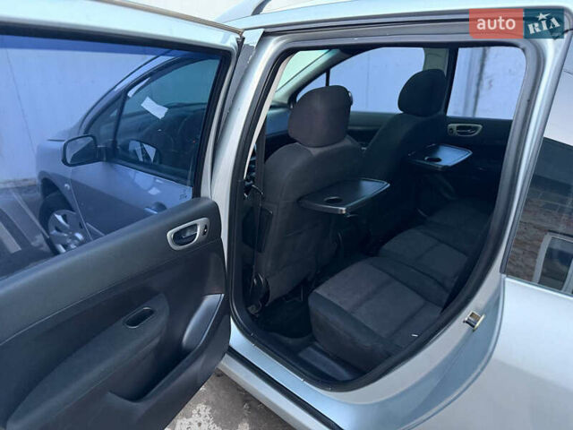 Серый Пежо 307, объемом двигателя 2 л и пробегом 208 тыс. км за 3250 $, фото 33 на Automoto.ua