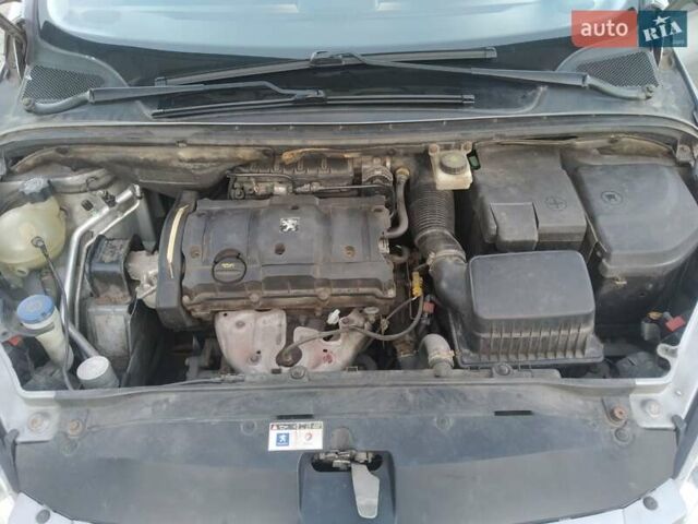 Сірий Пежо 307, об'ємом двигуна 1.59 л та пробігом 290 тис. км за 4200 $, фото 7 на Automoto.ua
