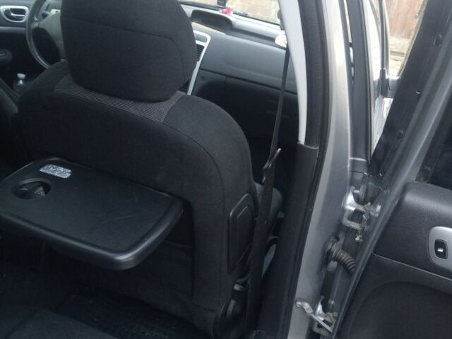 Серый Пежо 307, объемом двигателя 1.6 л и пробегом 225 тыс. км за 4200 $, фото 4 на Automoto.ua