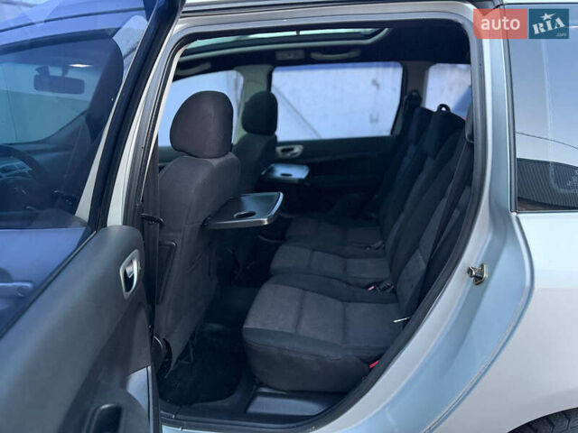 Серый Пежо 307, объемом двигателя 2 л и пробегом 208 тыс. км за 3250 $, фото 34 на Automoto.ua