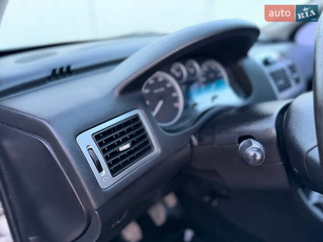 Серый Пежо 307, объемом двигателя 2 л и пробегом 208 тыс. км за 3250 $, фото 27 на Automoto.ua
