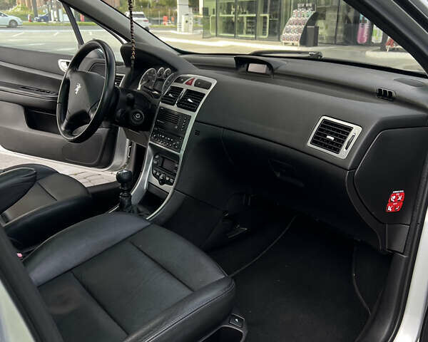 Сірий Пежо 307, об'ємом двигуна 2 л та пробігом 301 тис. км за 5000 $, фото 18 на Automoto.ua