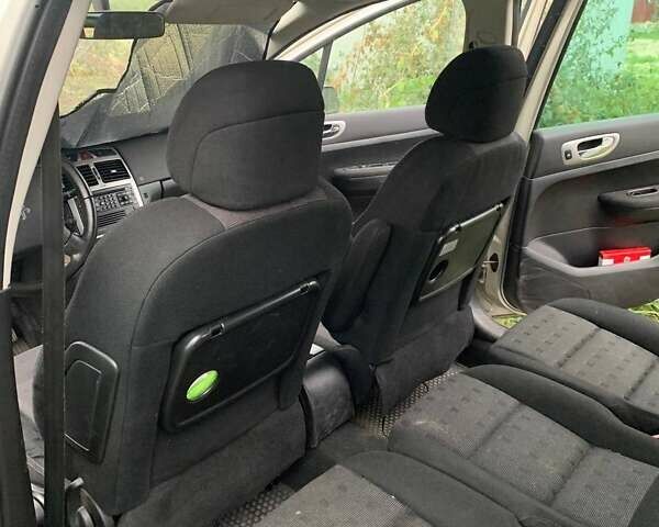Сірий Пежо 307, об'ємом двигуна 1.6 л та пробігом 296 тис. км за 2600 $, фото 13 на Automoto.ua