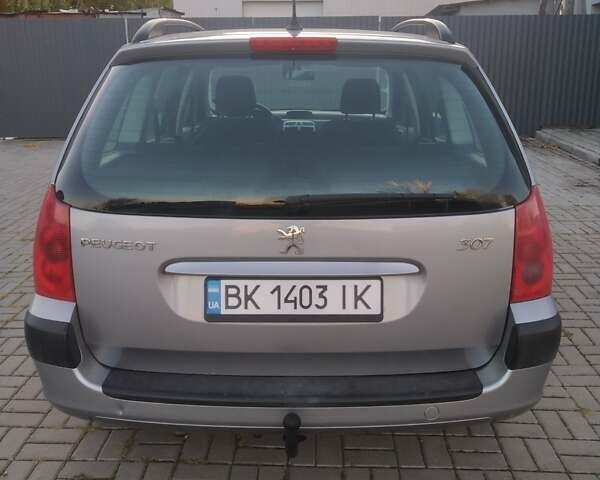Сірий Пежо 307, об'ємом двигуна 1.59 л та пробігом 290 тис. км за 4200 $, фото 8 на Automoto.ua