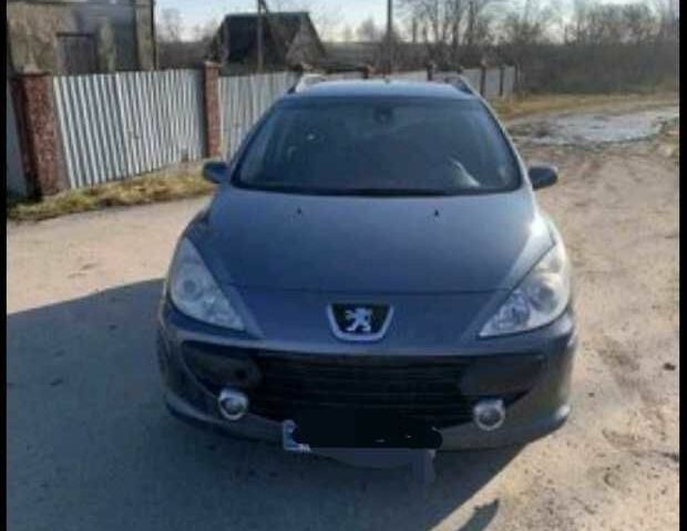 Сірий Пежо 307, об'ємом двигуна 1.6 л та пробігом 331 тис. км за 3400 $, фото 4 на Automoto.ua