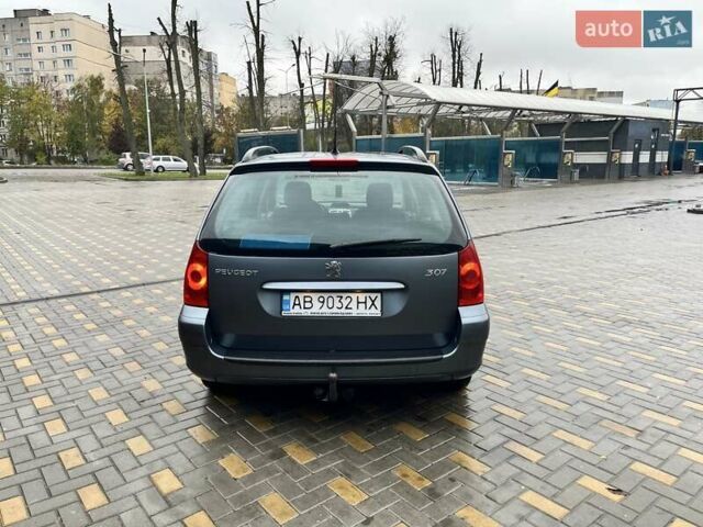 Серый Пежо 307, объемом двигателя 1.36 л и пробегом 320 тыс. км за 4100 $, фото 6 на Automoto.ua