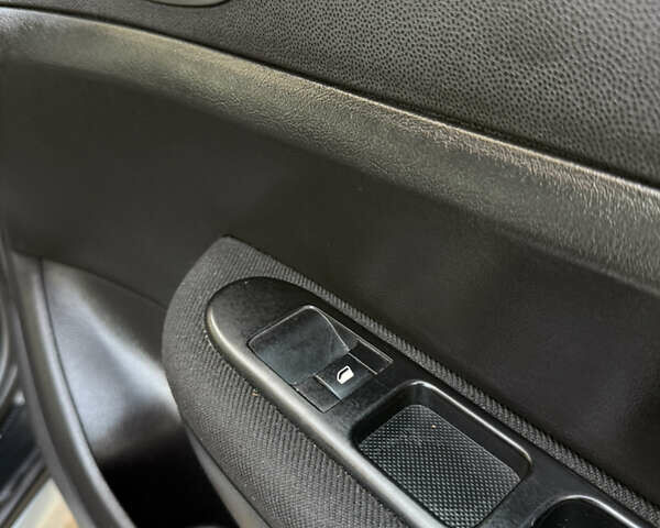 Серый Пежо 307, объемом двигателя 1.59 л и пробегом 227 тыс. км за 3650 $, фото 19 на Automoto.ua