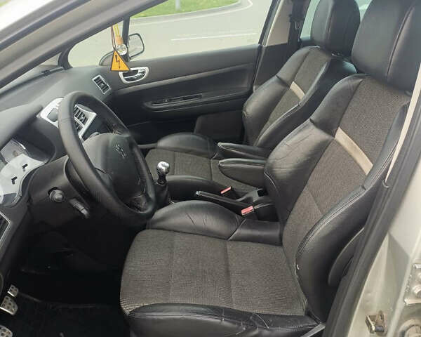 Сірий Пежо 307, об'ємом двигуна 1.56 л та пробігом 340 тис. км за 4500 $, фото 18 на Automoto.ua