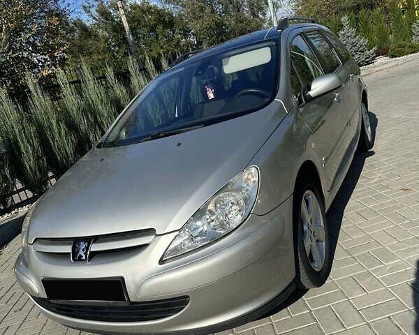 Серый Пежо 307, объемом двигателя 1.6 л и пробегом 161 тыс. км за 4999 $, фото 2 на Automoto.ua