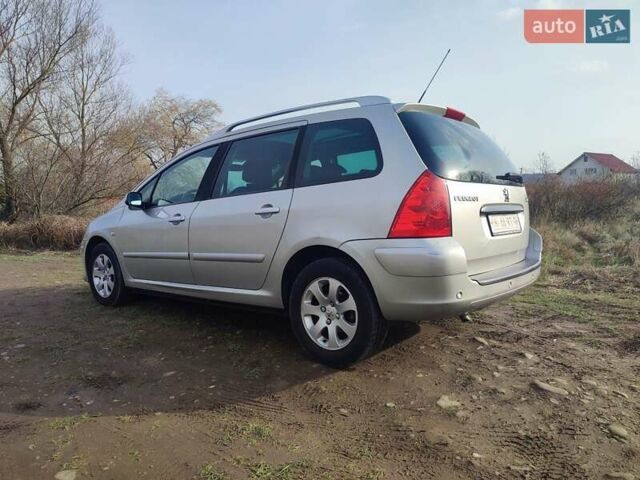 Серый Пежо 307, объемом двигателя 1.6 л и пробегом 223 тыс. км за 4950 $, фото 3 на Automoto.ua